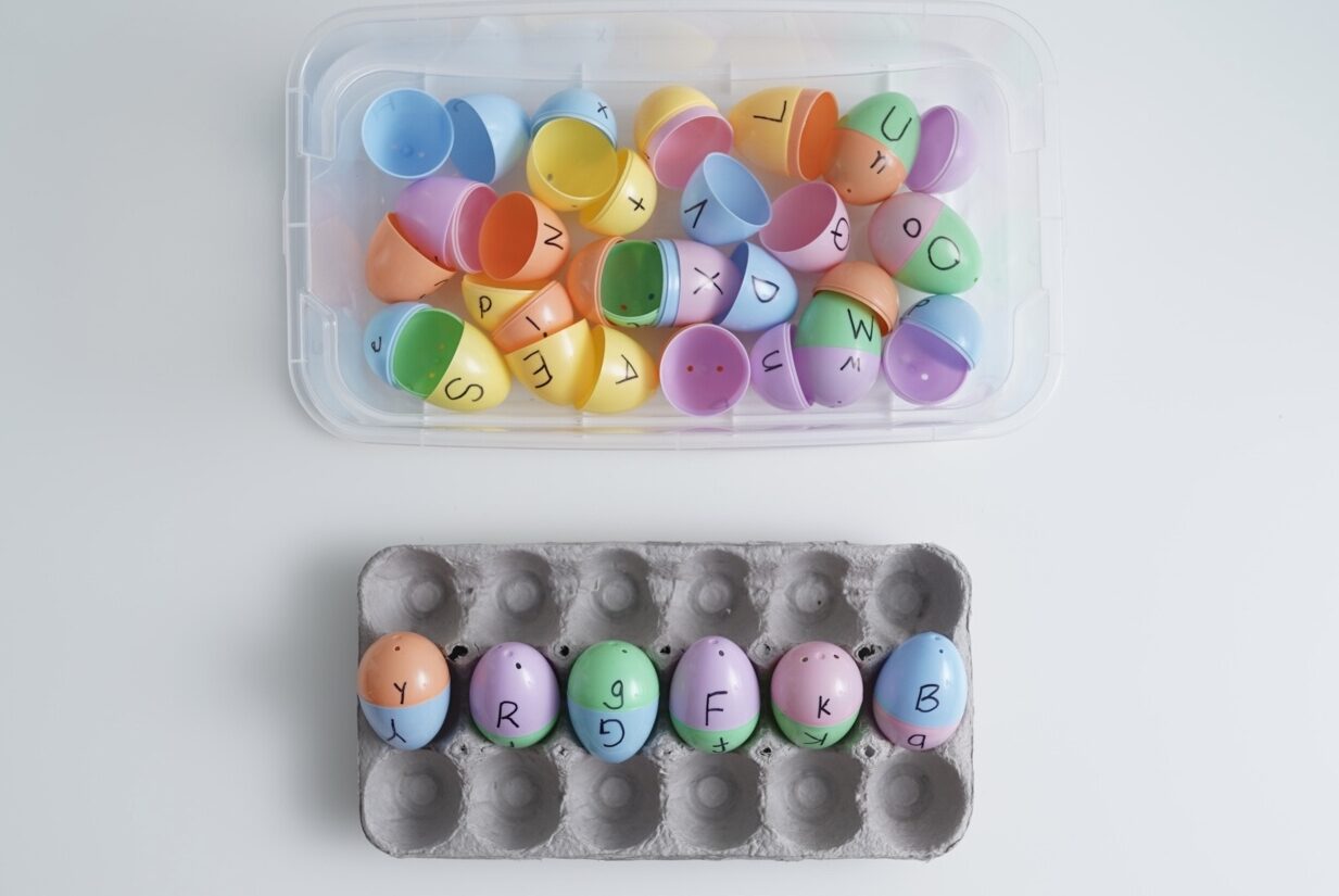 egg letter match busy box